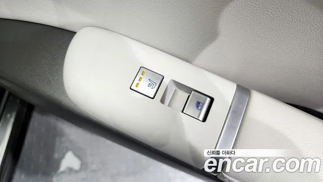 Hyundai Grandeur (GN7) id 2640292 из Кореи 19