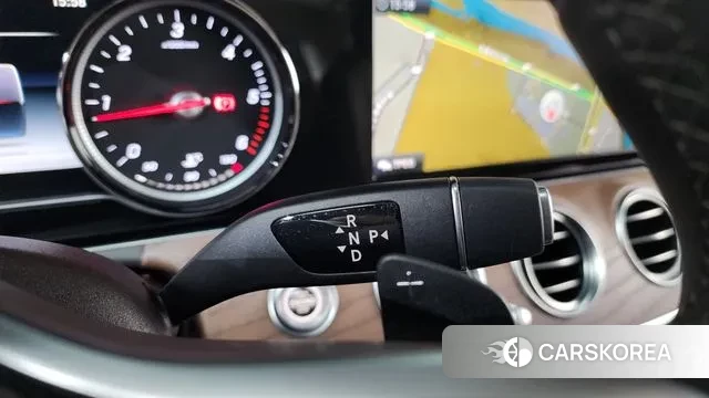 Mercedes-Benz E-Class W213 id 3356797 из Кореи 19