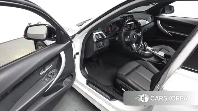 BMW 3 Series (F30) id 3677574 из Кореи 19