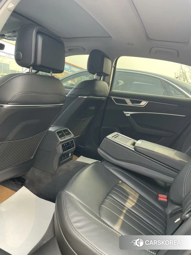 Audi A6L id 4259397 из Китая 12