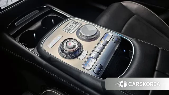 Genesis G90 (RS4) id 3707458 из Кореи 19