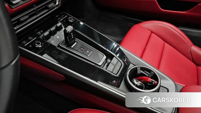 Porsche 911(992) id 3842821 из Кореи 19