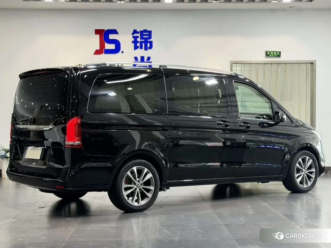 Mercedes-Benz V-class id 4440987 из Китая 28