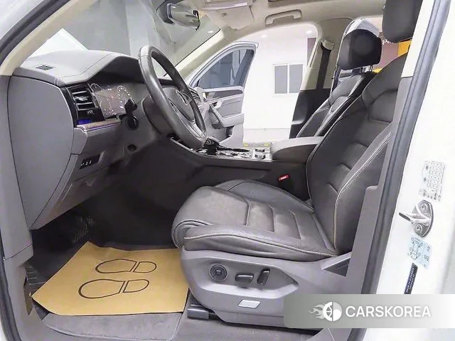 Volkswagen Touareg 3rd generation id 3054891 из Кореи 19