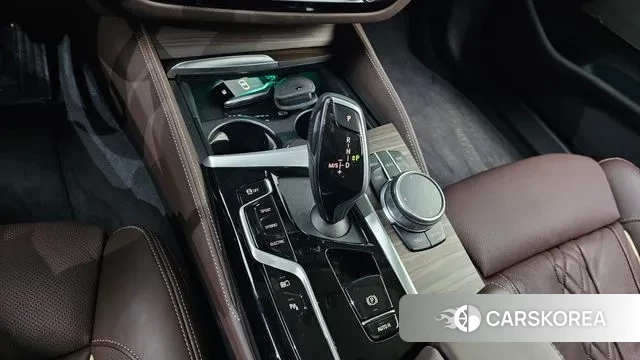 BMW 5 Series (G30) id 3530367 из Кореи 19