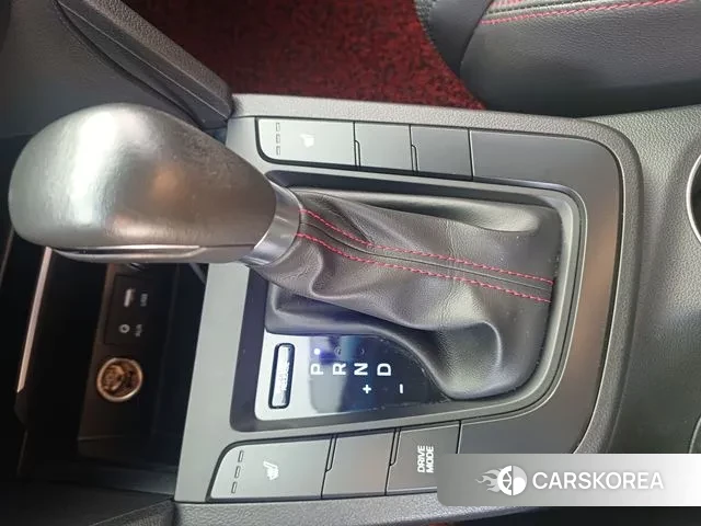 Hyundai Avante AD id 3098272 из Кореи 19