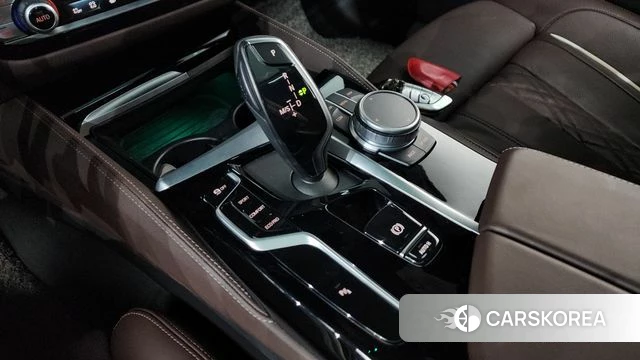 BMW 5 Series (G30) id 3832957 из Кореи 19