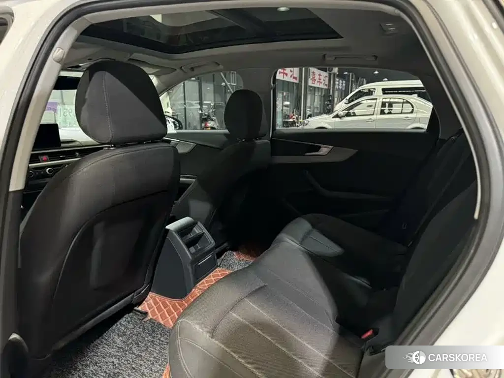 Audi A4L id 4554079 из Китая 9