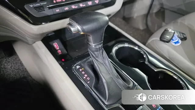 Kia The New Carnival id 3677537 из Кореи 19