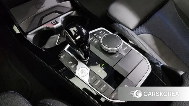 BMW 1 Series (F40) id 2915303 из Кореи 19