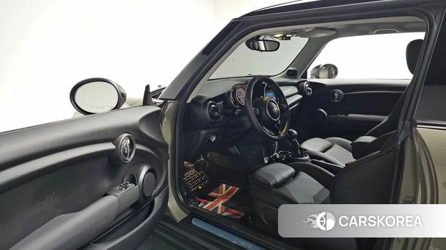 Mini Cooper id 4403127 из Кореи 29