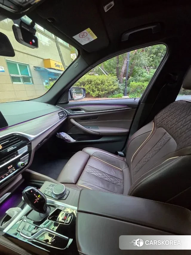 BMW 5 Series (G30) id 2973434 из Кореи 18