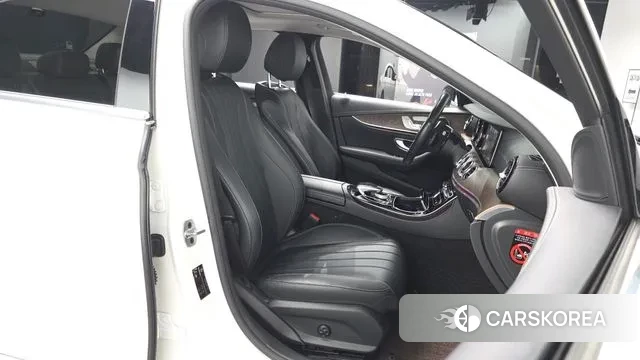 Mercedes-Benz E-Class W213 id 3723144 из Кореи 19