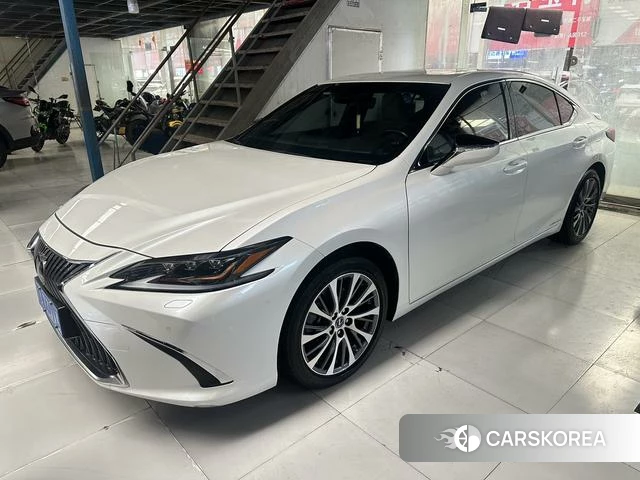 Lexus ES id 4341835 из Китая 10