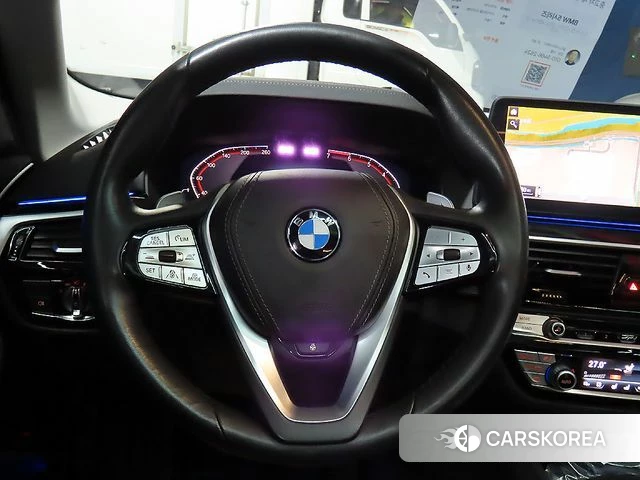 BMW 5 Series (G30) id 4918053 из Кореи 19