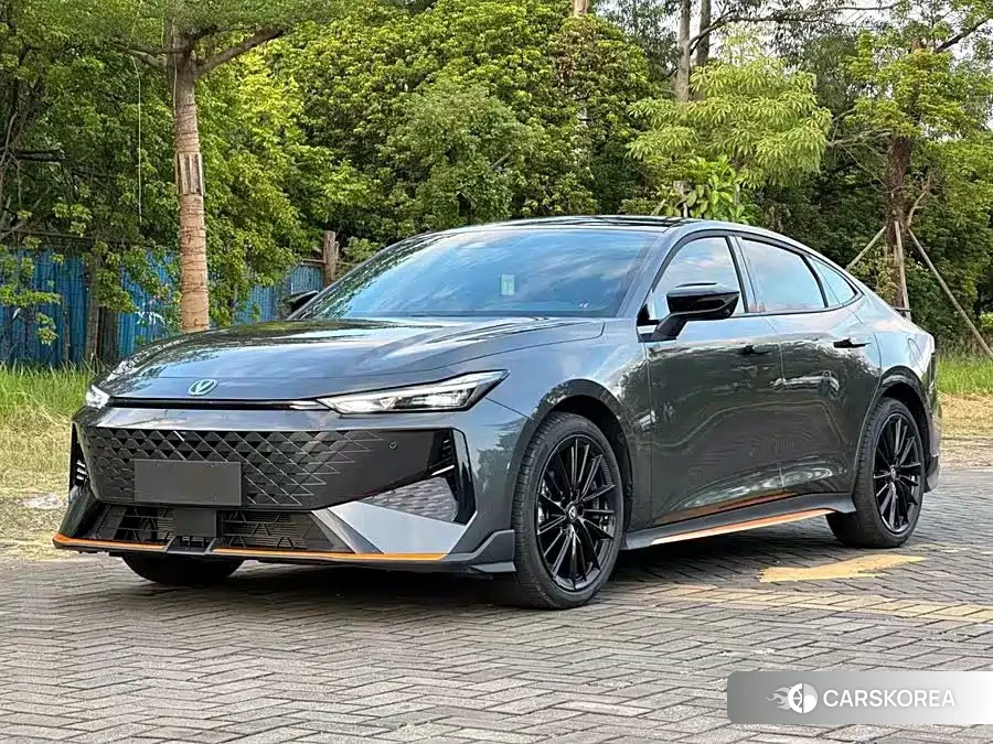 Chang'an UNI-V id 4679991 из Китая 9