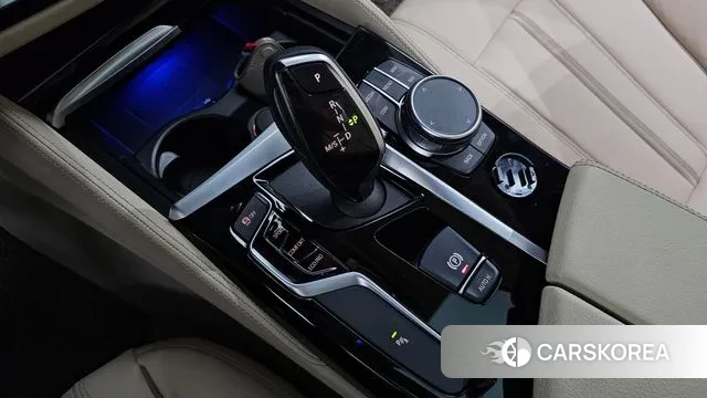 BMW 5 Series (G30) id 3024106 из Кореи 19