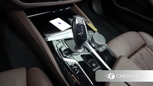 BMW 5 Series (G30) id 3645041 из Кореи 19