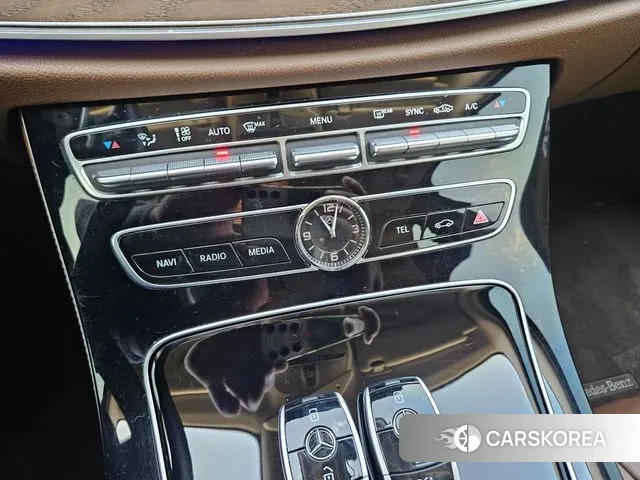 Mercedes-Benz E-Class W213 id 3709544 из Кореи 19