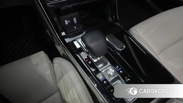 Kia K7 Premier Hybrid id 3885399 из Кореи 19