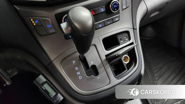 Hyundai The New Grand Starex id 4542357 из Кореи 19