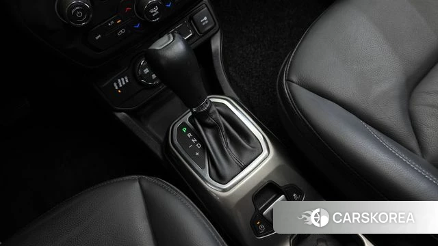 Jeep Renegade id 4430296 из Кореи 30