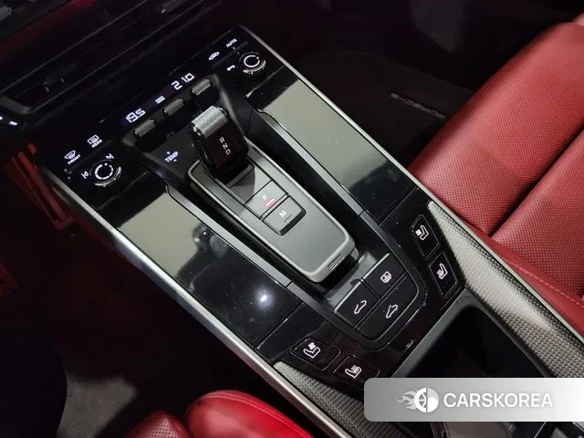 Porsche 911(992) id 2884903 из Кореи 15