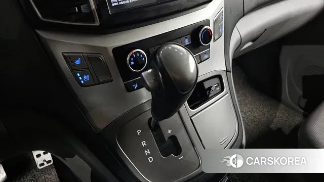 Hyundai The New Grand Starex id 3324725 из Кореи 19