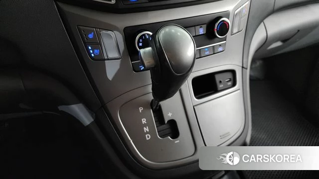 Hyundai The New Grand Starex id 4496947 из Кореи 30