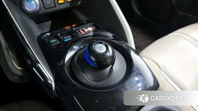 Nissan Leaf (ZE1) id 3344992 из Кореи 19