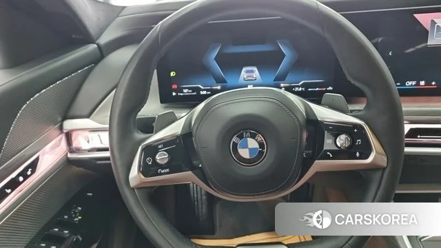 BMW 7 Series (G70) id 4603039 из Кореи 17