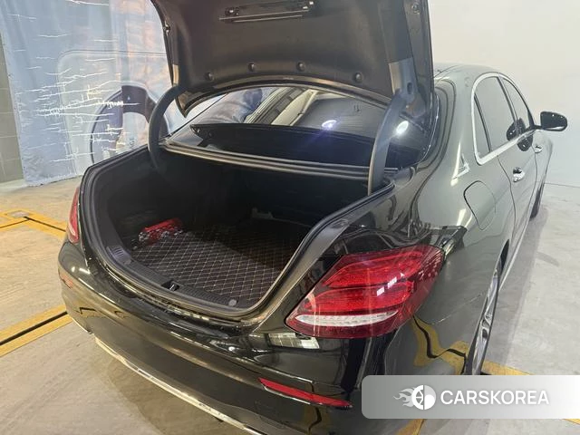 Mercedes-Benz E-class id 3857967 из Китая 12