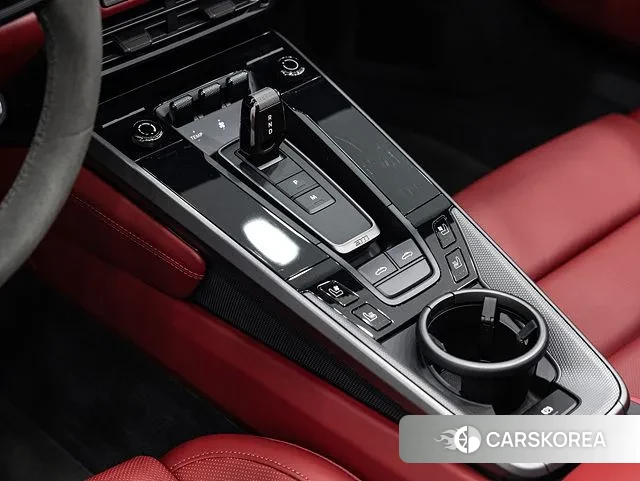 Porsche 911(992) id 3605727 из Кореи 18