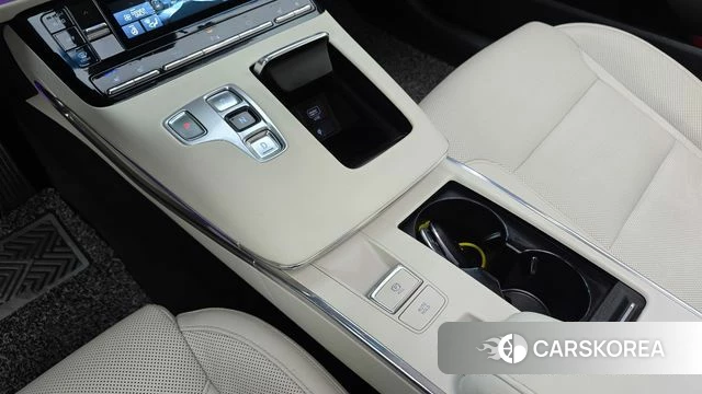 Hyundai The New Grandeur IG Hybrid id 4899409 из Кореи 35