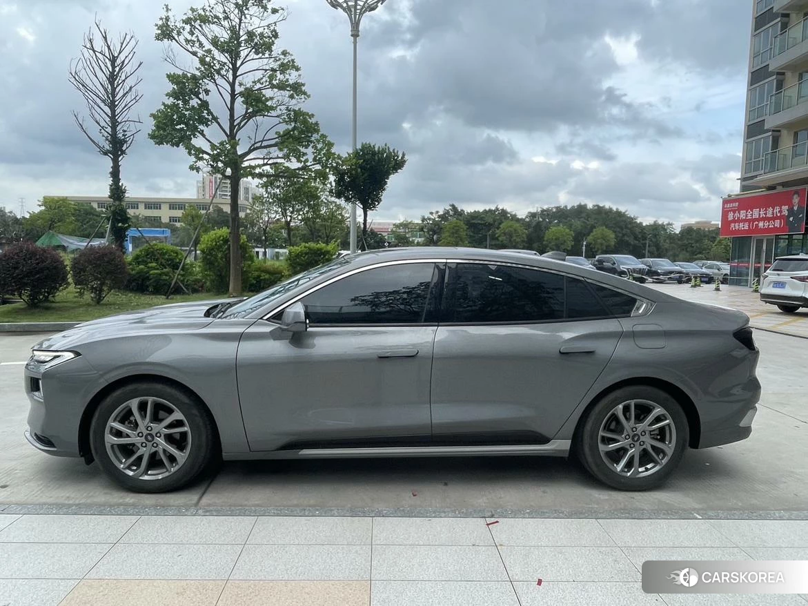 Ford Mondeo id 4485441 из Китая 9