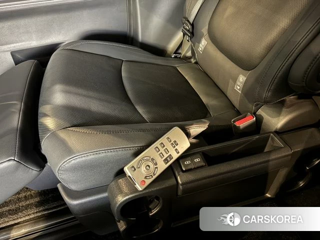 Toyota Grevia id 4259344 из Китая 38