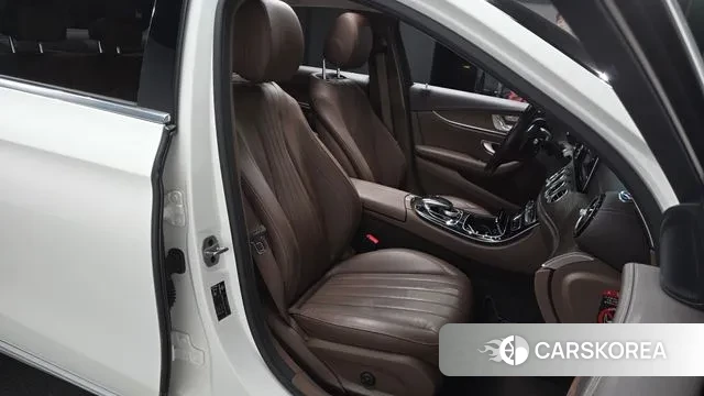 Mercedes-Benz E-Class W213 id 3429122 из Кореи 19