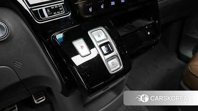Hyundai Staria id 4383009 из Кореи 35