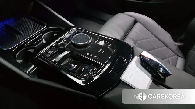 BMW 5 Series (G60) id 3471961 из Кореи 19