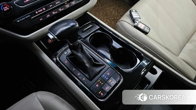 Kia All New Carnival id 3861874 из Кореи 19