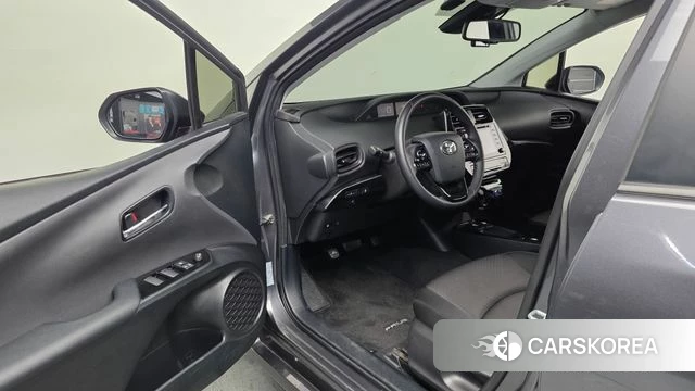 Toyota Prius 4th Generation id 4614154 из Кореи 31