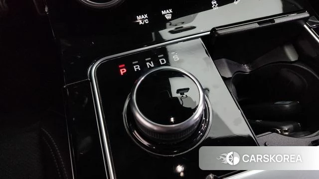 Land Rover Range Rover Velar id 4693662 из Кореи 33