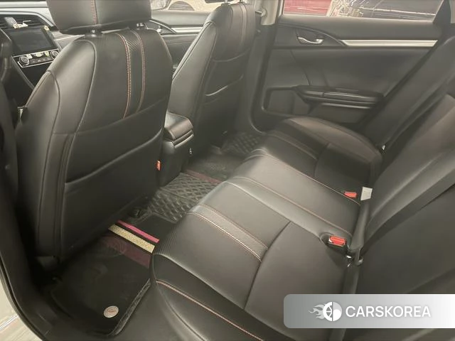 Honda Civic id 4261167 из Китая 12