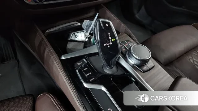 BMW 5 Series (G30) id 3509550 из Кореи 19