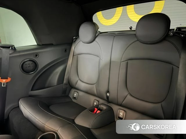 Mini Cooper Convertible id 3933866 из Кореи 17