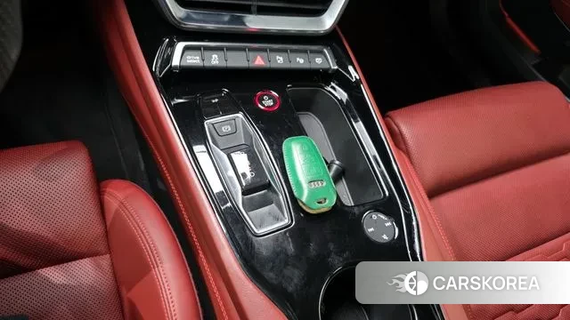 Audi e-Tron GT id 3105312 из Кореи 19