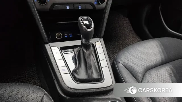 Hyundai Avante AD id 3391773 из Кореи 19