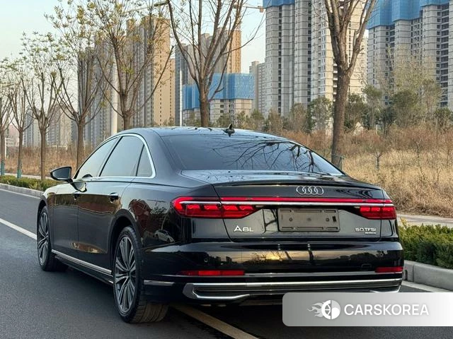 Audi A8 id 4240918 из Китая 11