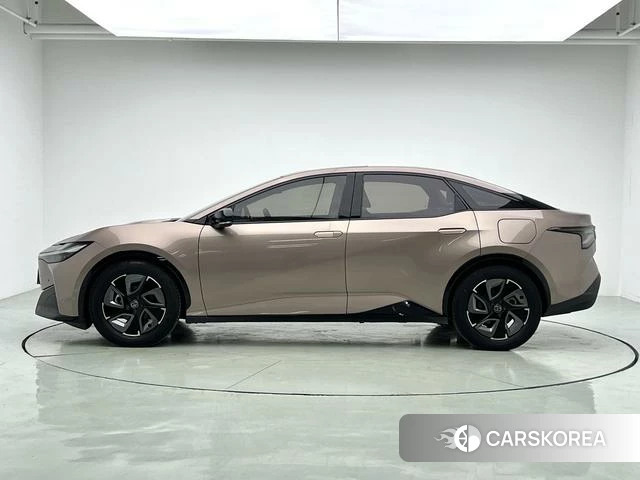 Toyota bZ3 id 3957878 из Китая 19