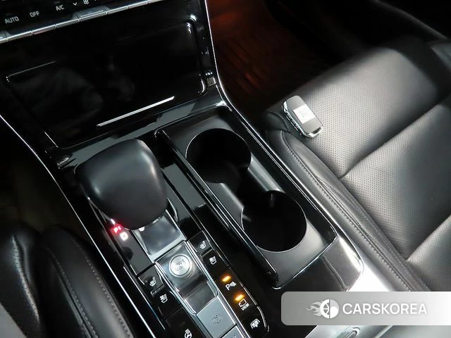 Kia K7 Premier Hybrid id 3844147 из Кореи 19